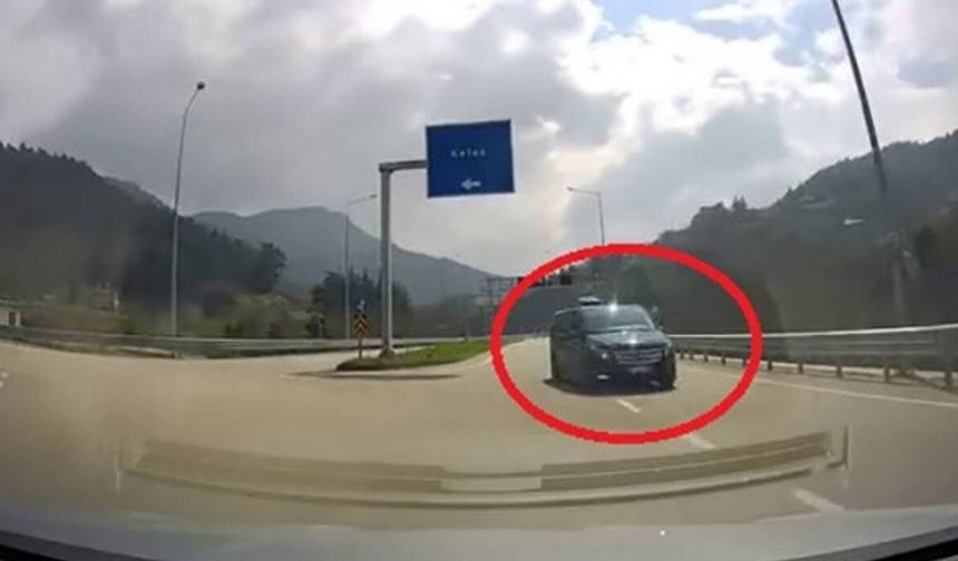 Ters yönden gelen araç faciayı böyle teğet geçti