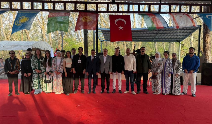 Türk dünyasının kültürel renkleri Eskişehir’de buluştu