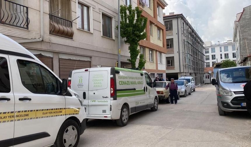 Babası evde hareketsiz buldu: Eskişehir'de 31 yaşındaki genç hayatını kaybetti