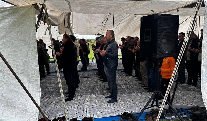 Çandır Mahallesi'nde şükür duası edildi