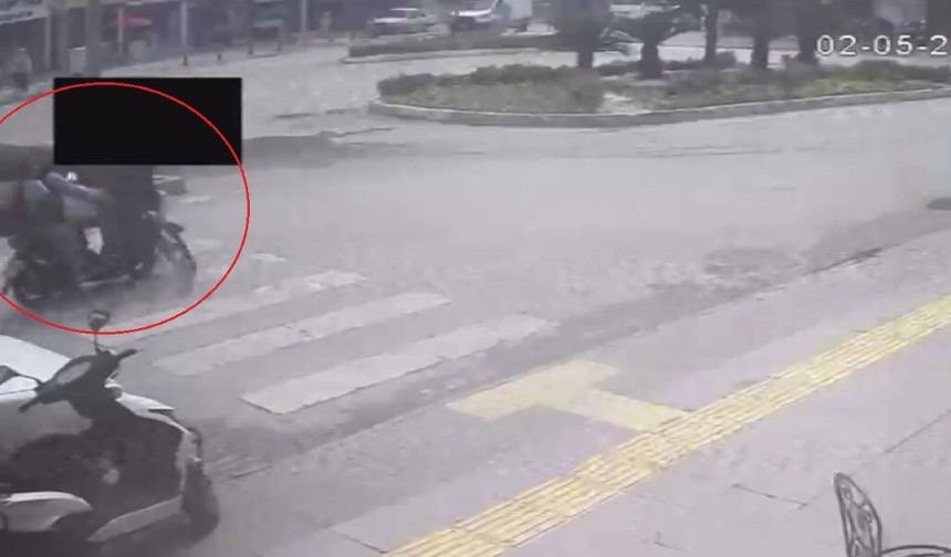Yaya geçidini kullanan bisiklete motosiklet çarptı: 2’si çocuk 3 yaralı