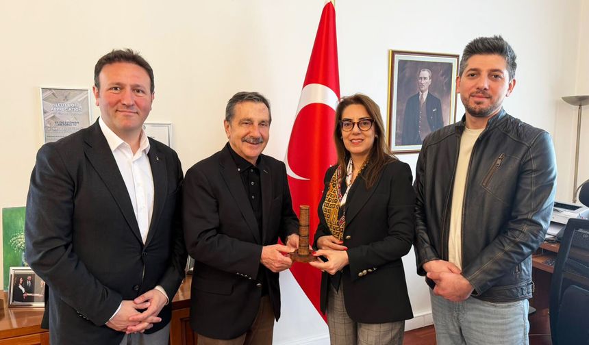 Başkan Ataç Estonya’da Tepebaşı’nı anlattı