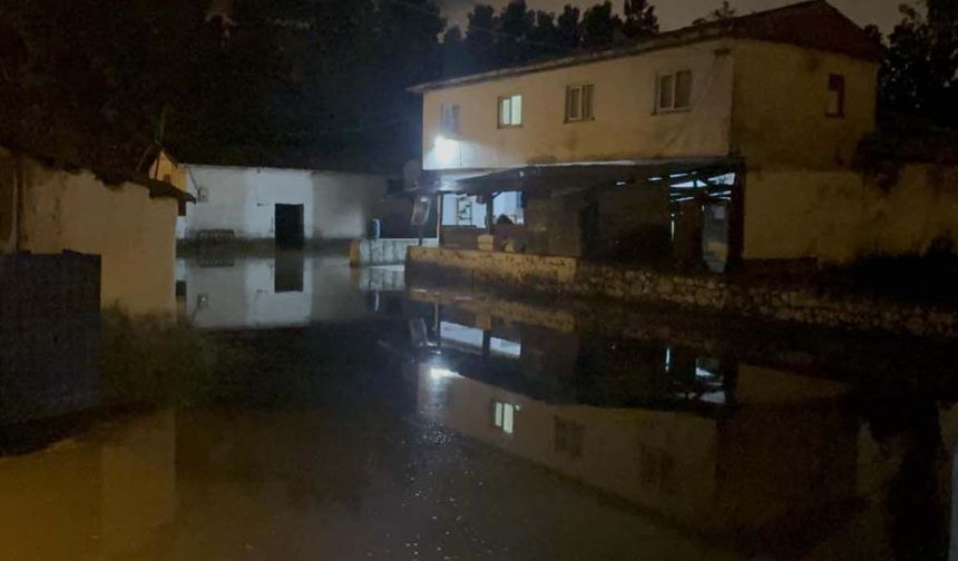 Turhal’da Yeşilırmak suyu taştı, bazı evleri su bastı