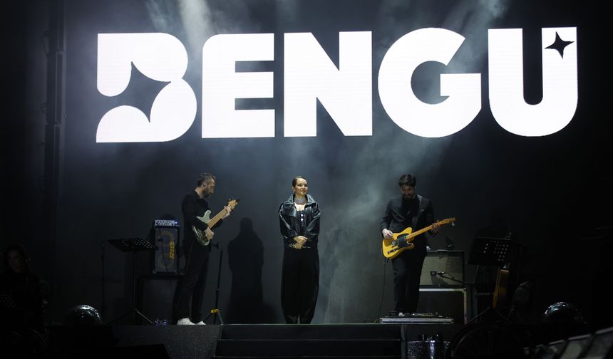 Bengü, Eskişehir Kültür Yolu Festivali’nde sahne aldı