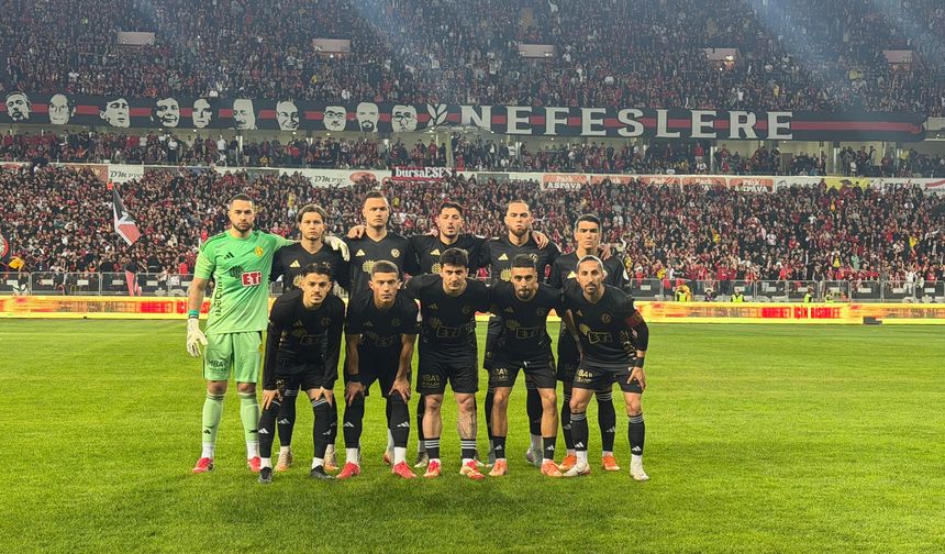 Eskişehirspor'da ilk yarıda gol sesi yok