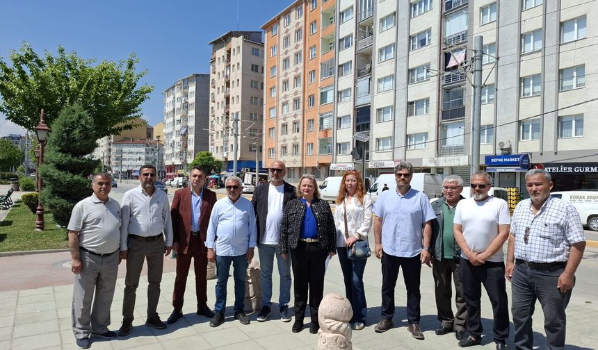 Anahtar Parti’den otopark sıkıntısına çözüm çağrısı: "Boş araziler ücretsiz otopark olsun"