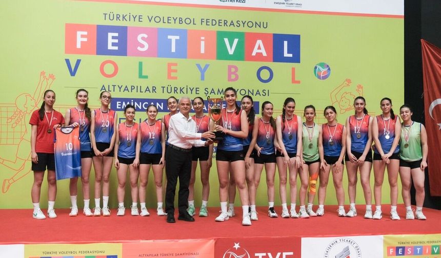 Türkiye Voleybol Altyapılar Şampiyonası Eskişehir’de sona erdi
