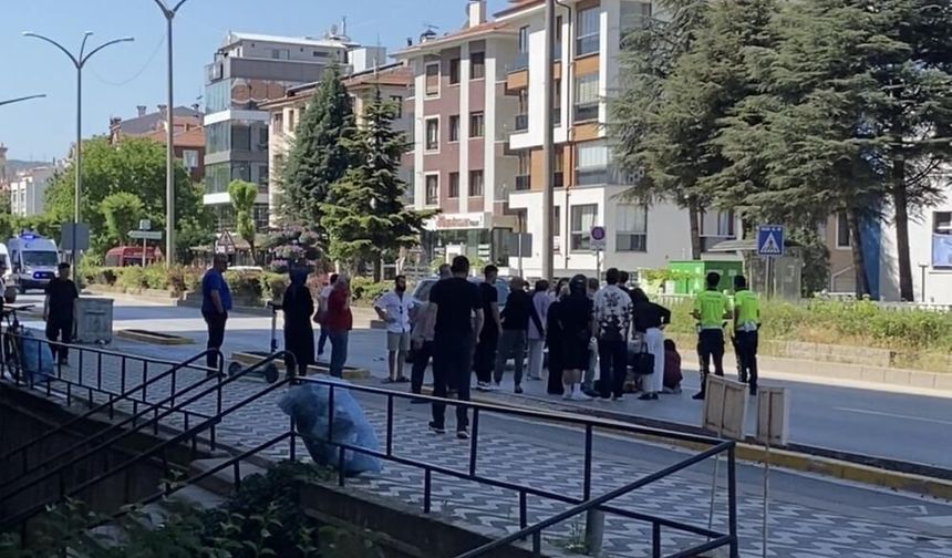 Eskişehir'de otomobilin çarptığı 84 yaşındaki sürücü ağır yaralandı