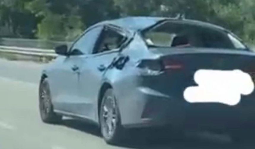 Eskişehir’de kazalı araç şaşkınlık yarattı: Trafikte hasarlı şekilde ilerledi