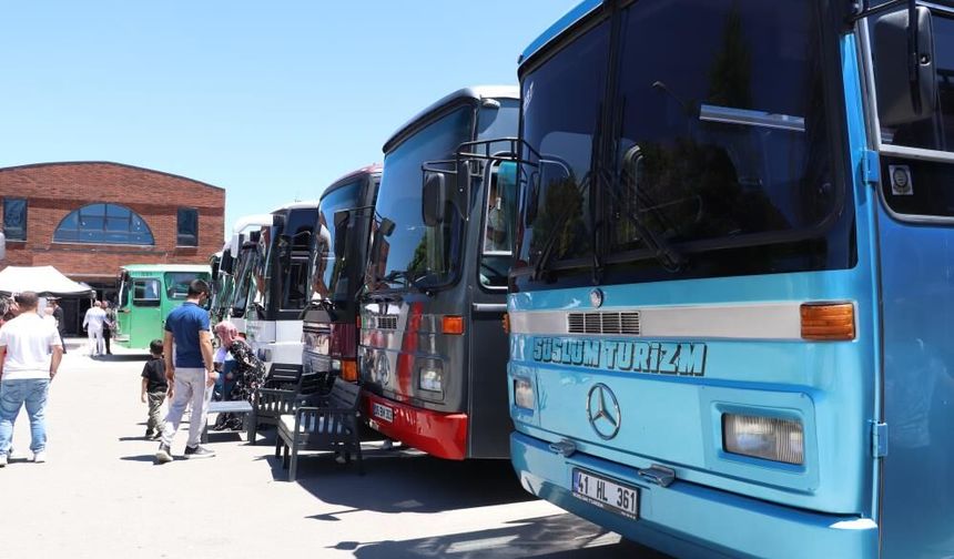 Eskişehir’de 5 milyonluk emek: Hurda otobüs karavana dönüştü