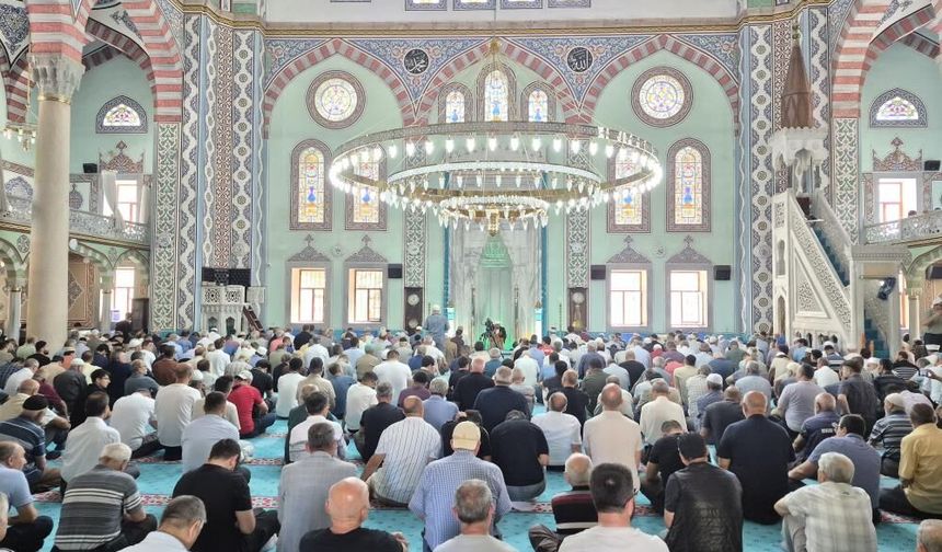 Reşadiye Camii'nde Kerbela Şehitleri ve Ehl-i Beyt dualarla anıldı