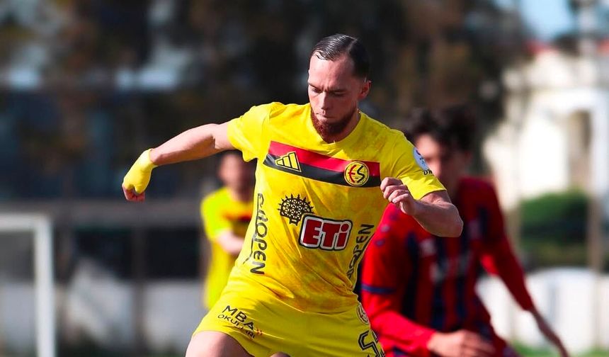 Eskişehirspor’da bir ayrılık daha: Jakop Aydemir veda etti