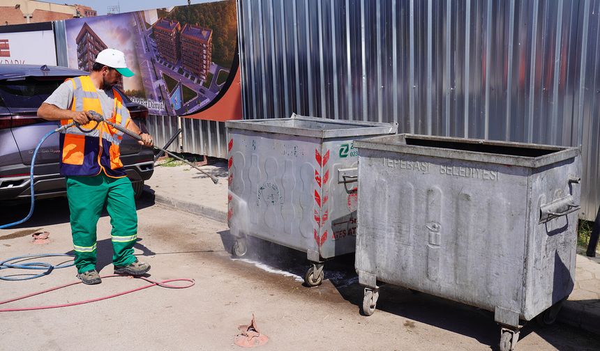 Tepebaşı’nda yaz seferberliği: 10 bin çöp konteyneri köşe bucak temizleniyor