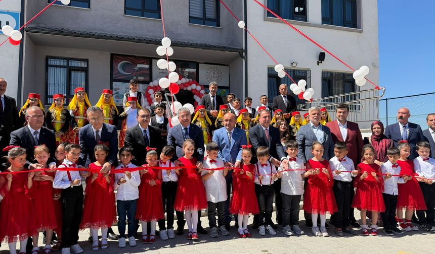 24 Kasım İlkokulu yeni binasıyla hizmete açıldı