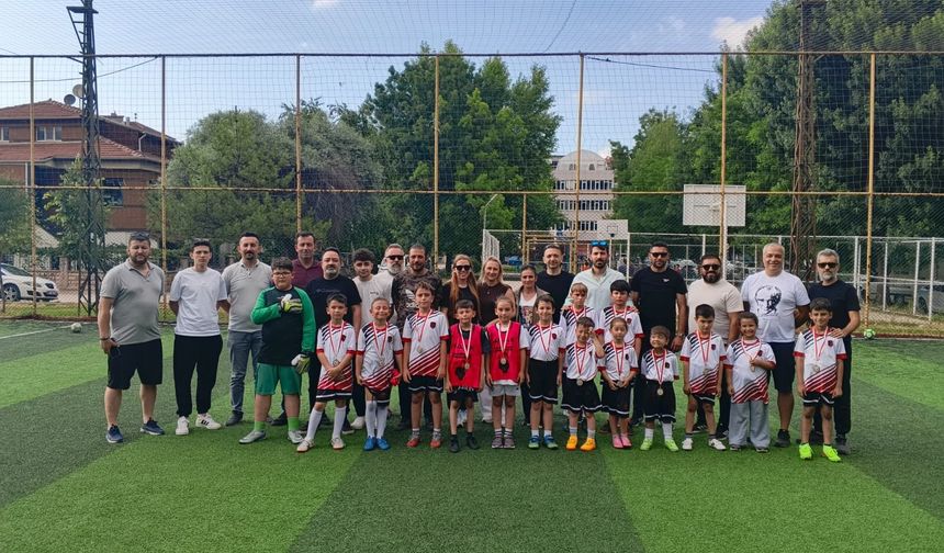 Mihalıççık Eskişehirgücü'nde alt yapıda işler yolunda