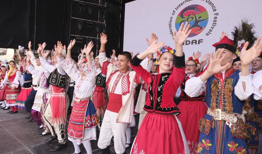 Sivrihisar’da görkemli açılış: 10. Uluslararası Nasreddin Hoca Festivali başladı