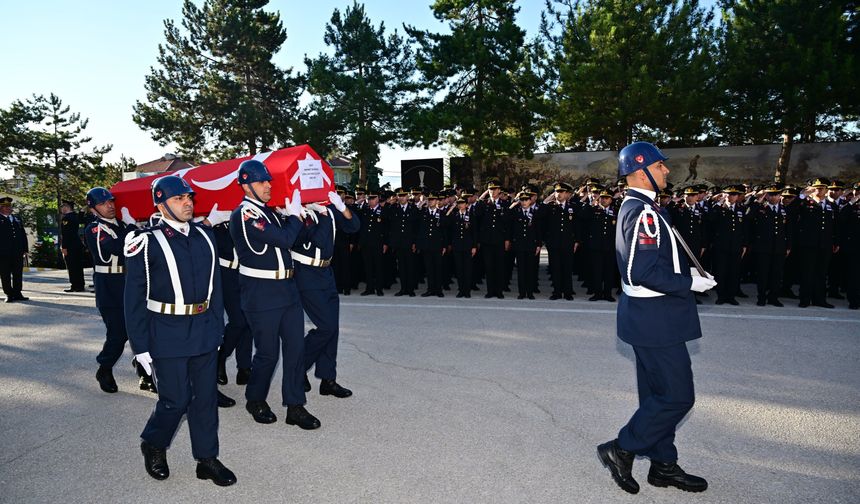 Şehit Uzman Çavuş Mehmet Demirbaş için Eskişehir'de tören düzenlendi