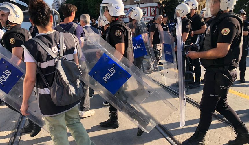Eskişehir'de NATO karşıtı eylemde gözaltına alınan 35 kişi serbest bırakıldı