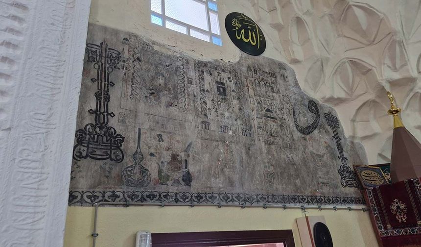 Anadolu topraklarının ilk Kabe minyatürü 752 yaşındaki bu camide