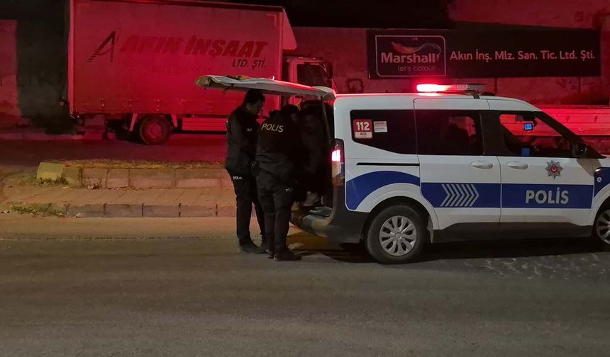 Eskişehir'de cezaevi izinlisi dehşet saçtı: Annesini bıçakla kovaladı