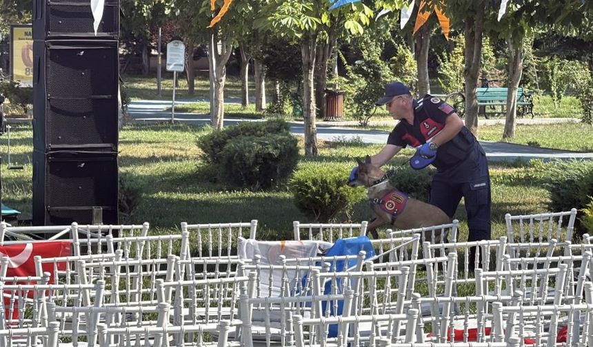 Bakan Göktaş'ın katılacağı toplantı öncesi sıkı güvenlik: Dede Korkut Parkı'nda bomba araması yapıldı