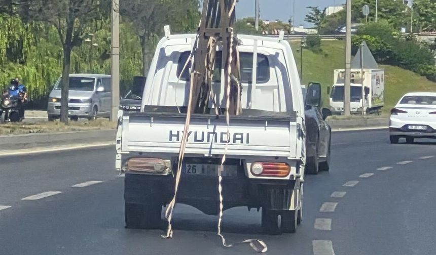 Eskişehir’de kaza riski oluşturan ihmal kamerada