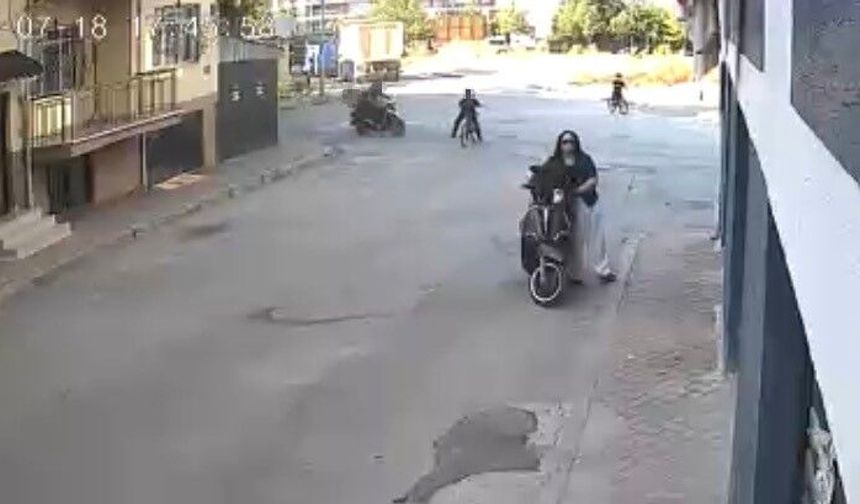 Eskişehir'de motosikletin çarptığı bisikletli çocuk yaralandı