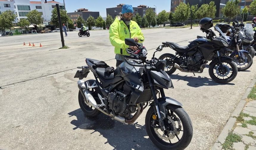 Eskişehirli motosiklet eğitmeni uyardı: “Yaz kış ekipmanınızı kullanın”