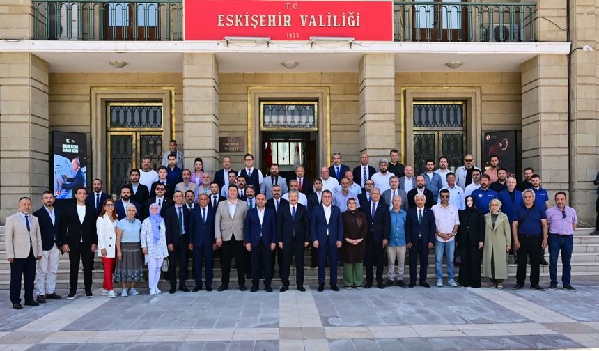 AK Parti Eskişehir İl Başkanı Albayrak: “15 Temmuz ruhunu gelecek nesillere aktarmak en büyük sorumluluğumuz”