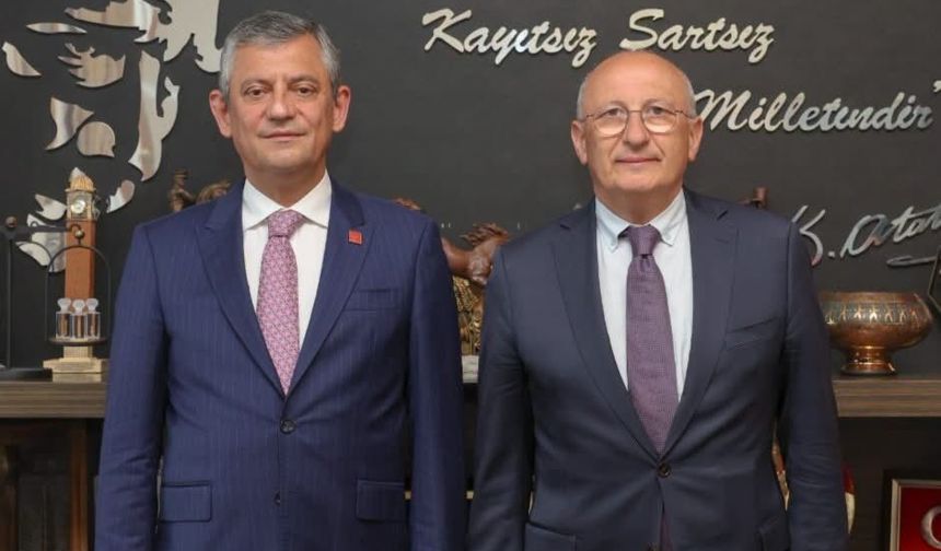 Milletvekili Utku Çakırözer CHP'den istifa etti