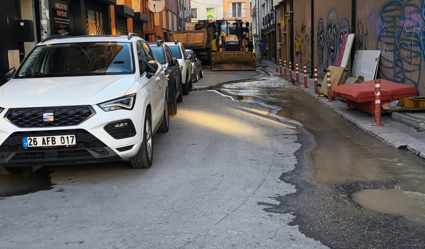 Eskişehir’de o mahallede saatlerdir su yok: Vatandaşlar çözüm bekliyor