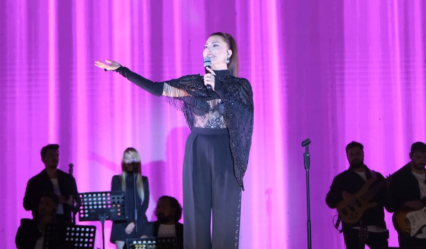 Uluslararası Nasreddin Hoca Festivali Ebru Yaşar konseriyle final yaptı