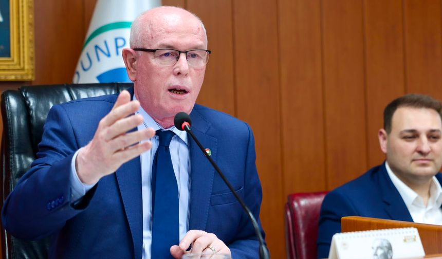 Kurt'tan 'CHP İl Binası' eleştirisine yanıt: "Ben particiyim, CHP'li Kazım Kurt diye seçildim"