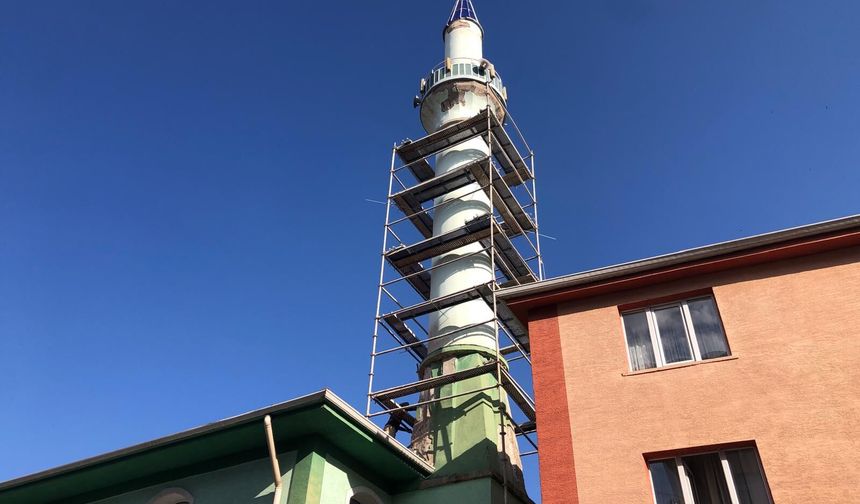 Eskişehir'deki o cami minaresindeki tehlike için çalışmalar başladı