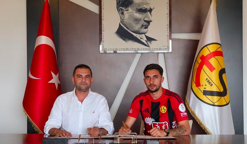 Fırat Sarı resmen Eskişehirspor’da!