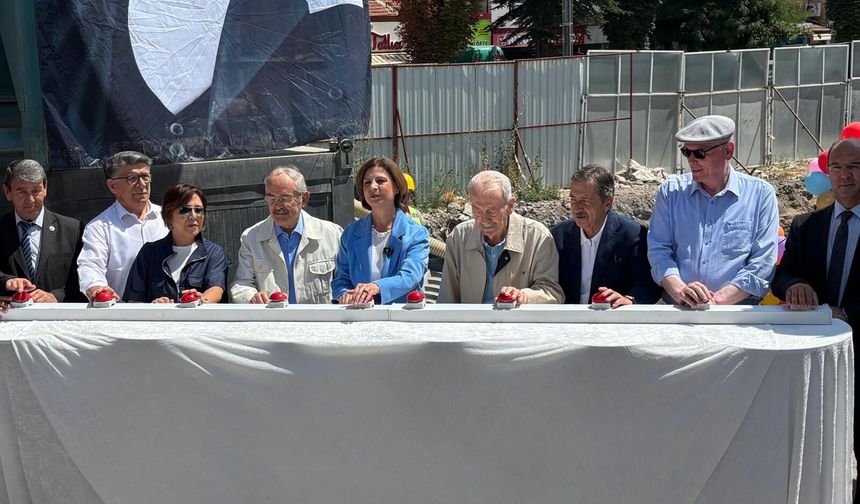 Eskişehir'de tarihi Halkevi projesinin temeli atıldı