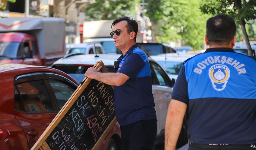 Eskişehir'de kaldırım işgallerine sıkı denetim: “Kaldırımlar yayalarındır”