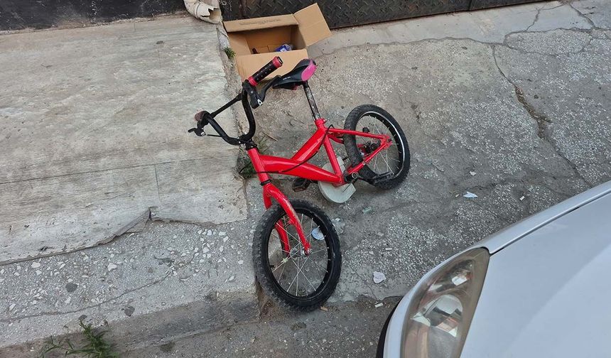 Eskişehir'de otomobile yandan çarpan bisikletli çocuk yaralandı