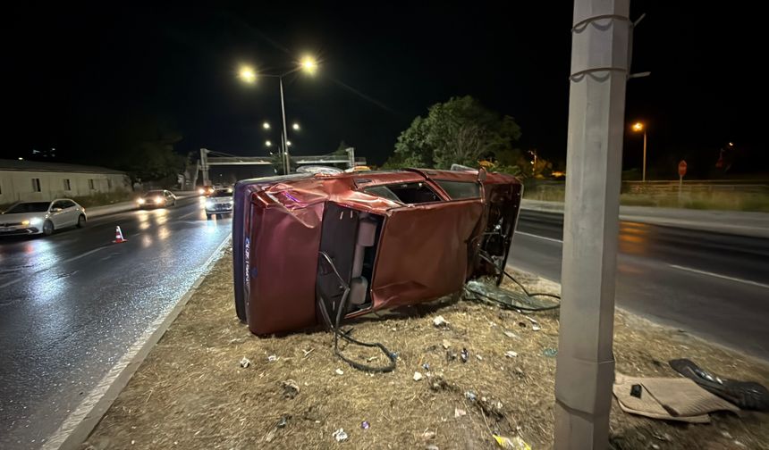 Eskişehir'de kontrolden çıkan Tofaş takla attı: 1 yaralı