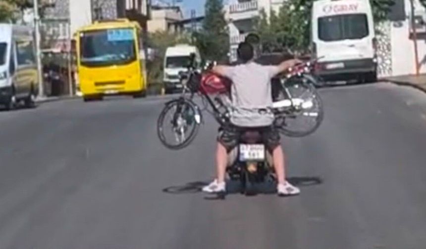 Gaziantep’te ilginç taşıma yöntemi: Motosiklet üzerinde motosiklet taşıdılar