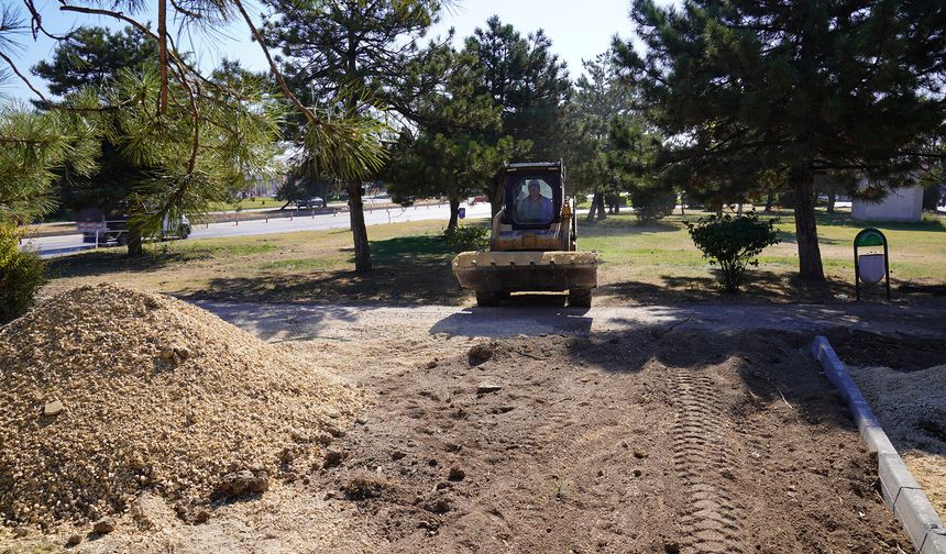 Tepebaşı’nda parklar yenileniyor: Batıkent’teki park yeni görünümüne kavuşacak