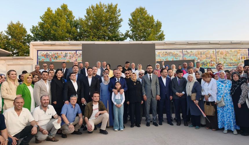 AK Parti Eskişehir’de 25. kuruluş yıl dönümünü kutladı