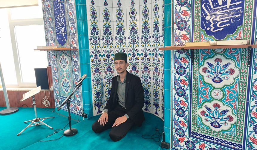 Kekemeliği Kur’an okurken kayboluyor! Eskişehir Yayla Camii imamının ilham veren mücadelesi