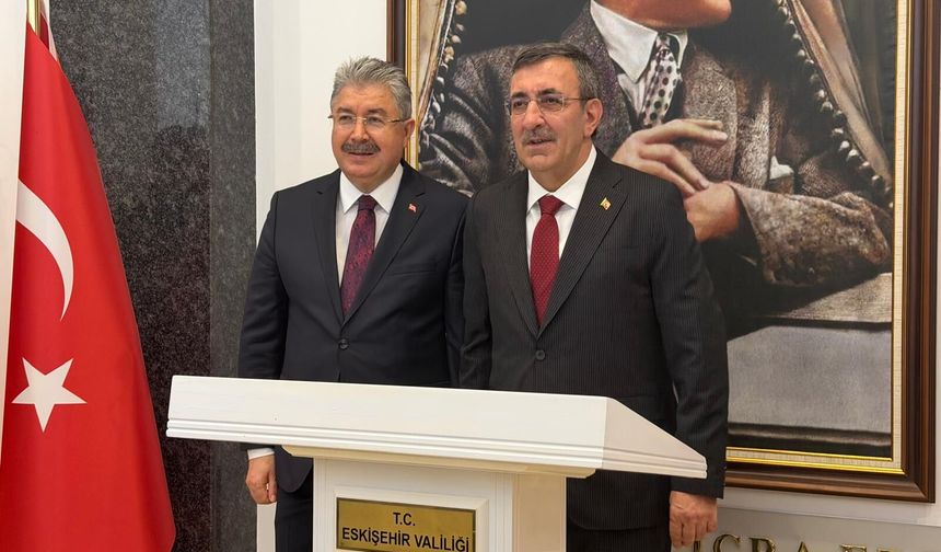 Cumhurbaşkanı Yardımcısı Cevdet Yılmaz'dan Vali Erdinç Yılmaz’a ziyaret