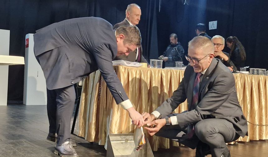 YENİ Parti Odunpazarı ön seçiminde fazla pusula yakıldı