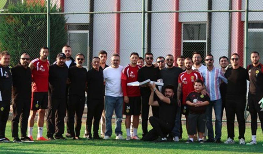 Eskişehirspor Taraftarlar Birliği'nden takıma ve teknik ekibe ziyaret