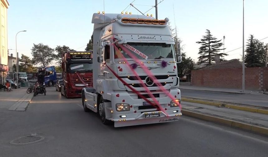 Eskişehir’de damada unutulmaz sürpriz: 7 tırlık düğün konvoyu