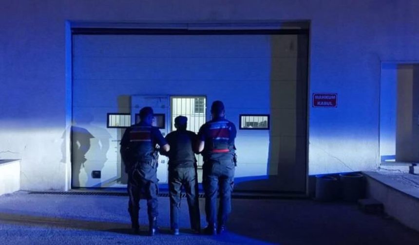 Eskişehir'de “Anadolu Mirası” operasyonu: Tarihi eserler ve tüfekler ele geçirildi