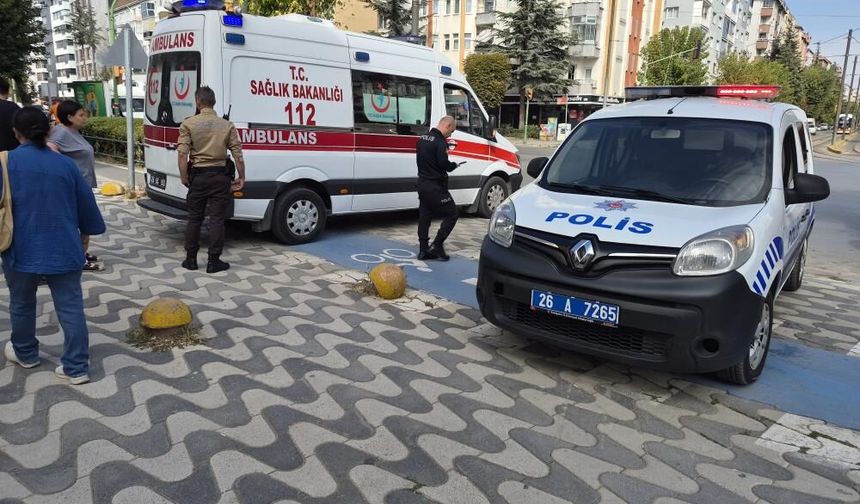 Eskişehir’de otomobilin çarptığı yaşlı kadın yaralandı