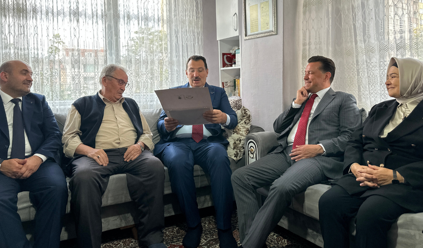 Ayşen Gürcan, Türkiye Yüzyılı Buluşmaları kapsamında Eskişehir’de sahaya çıktı